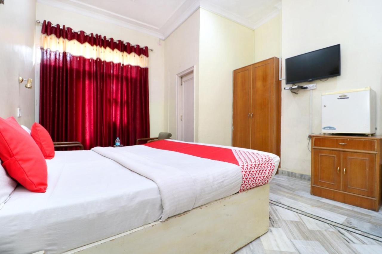 Oyo 24073 Hotel Hari Darshan Amritsar Exterior foto